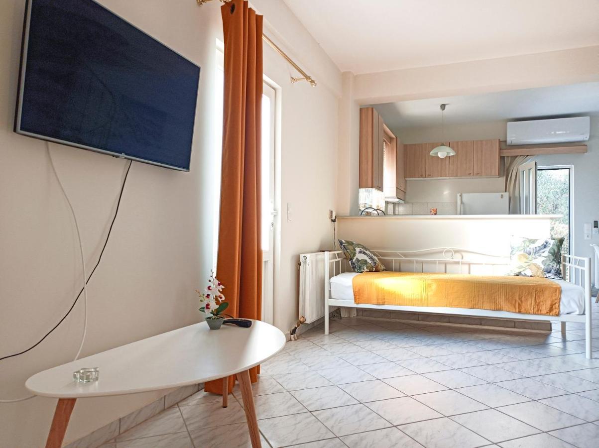 Zoi'S Hοuse.Vacation Home In Mani Near Vathi Beach Екстериор снимка