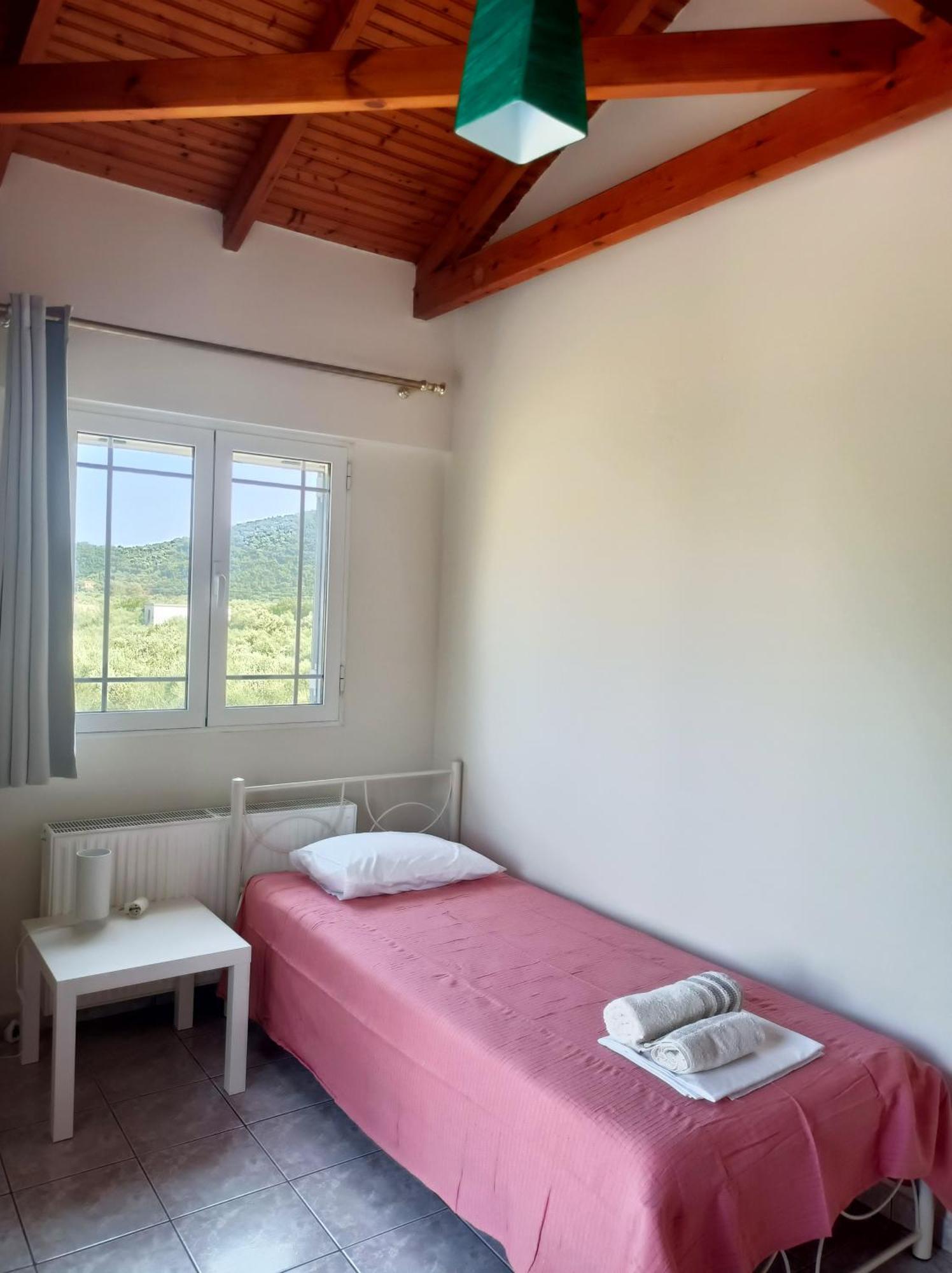 Zoi'S Hοuse.Vacation Home In Mani Near Vathi Beach Екстериор снимка